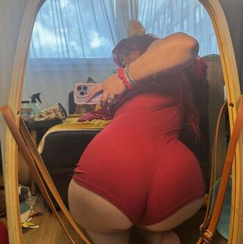 Succibitch002