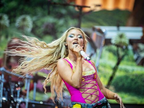 Full leaked Zara larsson private onlyfans photo